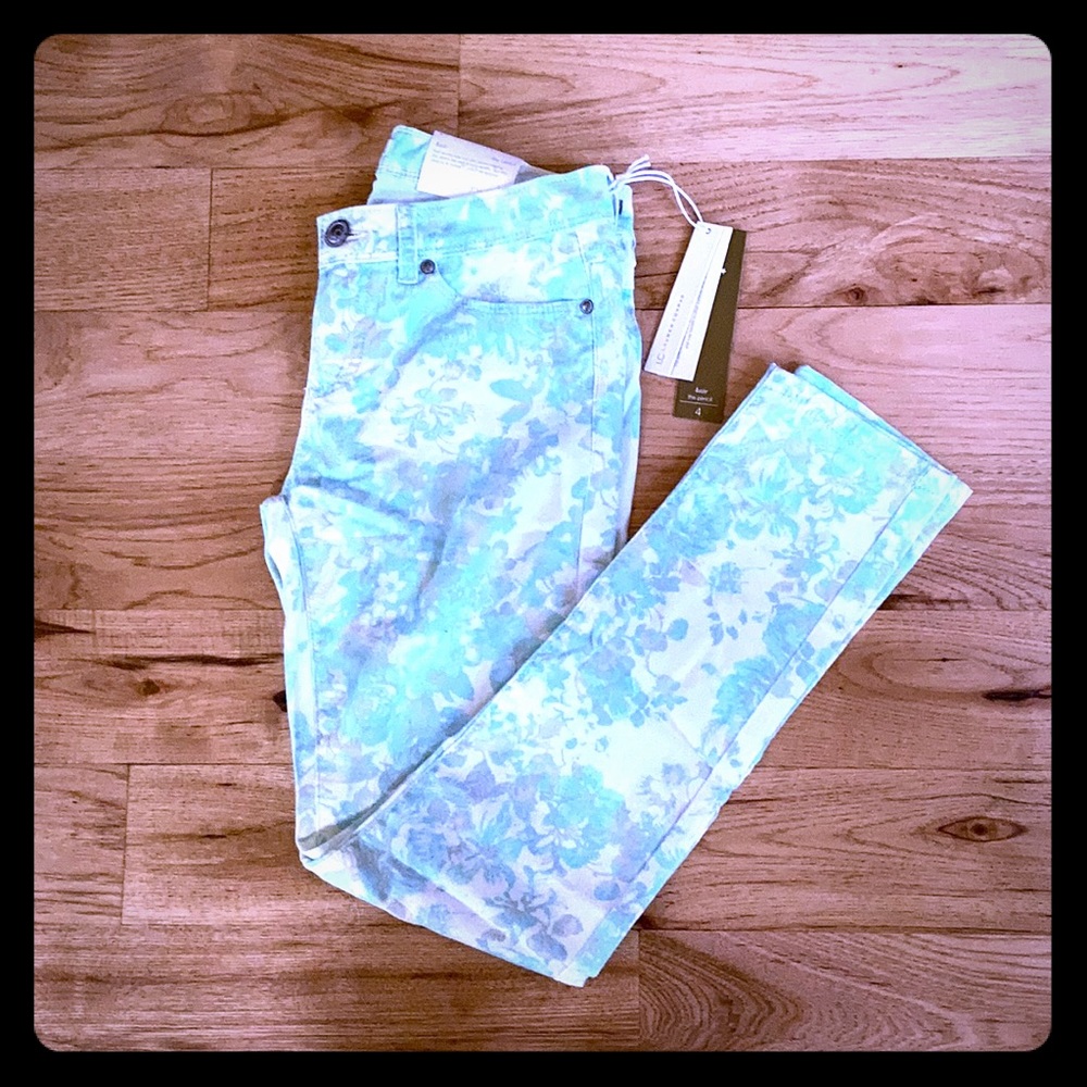 NWT - Lauren Conrad - Kate the pencil - Floral - 4